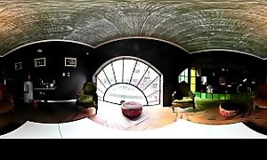 Claudia Ciardone ratoneando en pelotas por el living 360°_ - Nenas TV