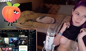 Streamer showed boobs on tweak and got banned!!!!