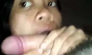 Indo girl suck with passion a white dick