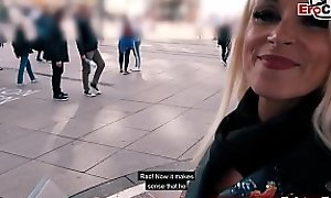 Schlanke Reife deutsche Frau Straßen Flirt EroCom Date casting in berlin