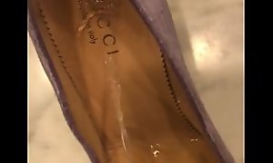 pissing Gucci velvet shoes step mom