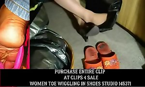 Clips4Sale Preview Toe wiggling in Black Smelly Pumps and Slippers