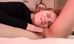 lesbian teen lick pussy