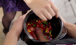 MomsTeachSex - Big Dick Trick Or Treat For Step Mom And Step Sis S11:E7