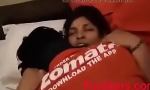 Aunty fucked by delivery boy.... Visit here for more -- Fuckkers.com