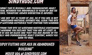 Gipsy fisting her ass in abandoned building
