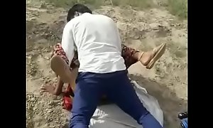 Hindu boy fucking muslim girl on road