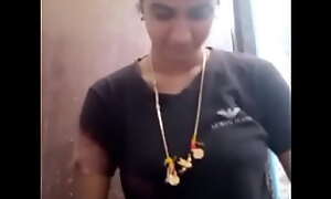 Sumathy - Newly married chennai tamil aunty show boobs on video call (with audio)
